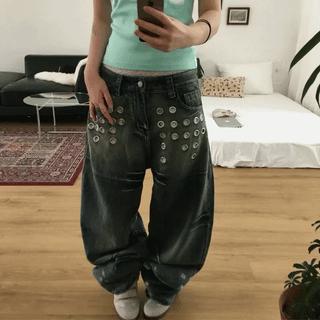 Square rivet denim pants