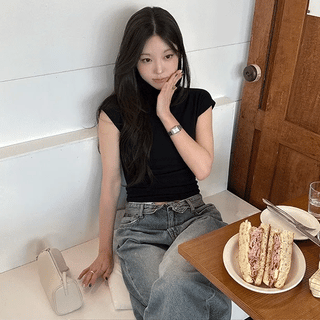 Ato mock neck short-sleeve knit tee