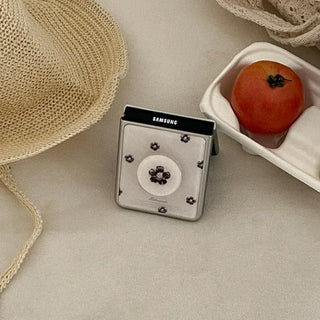 Noir Bloom Galaxy Z-Flip Fold 8 Epoxy Silver Bumper Case