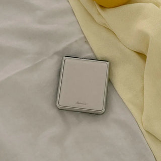 Milk Blossom Galaxy Z-Flip Fold 8 MagSafe Silver Bumper Case