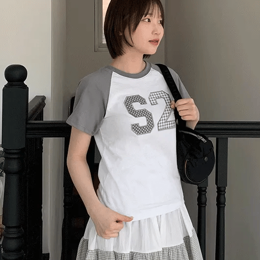 Levenda Number Check Color Block Short Sleeve T-shirt