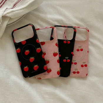 Berry Knit Pattern iPhone 17 Pro Hard Case