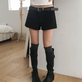 Moff Basic Cotton Shorts