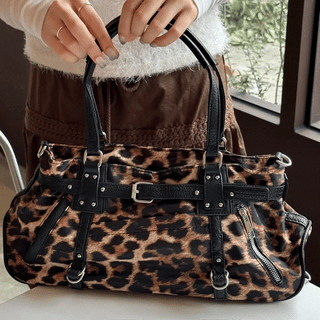 Pattern keyring shoulder bag