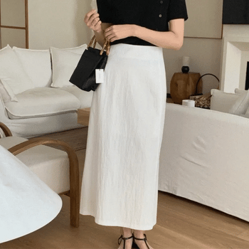 Won long skirt