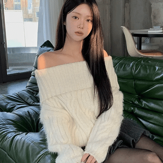 Fringe Off-shoulder Cable Knit Long Knit