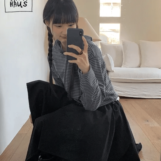 Genen Stripe Zip-up Hoodie