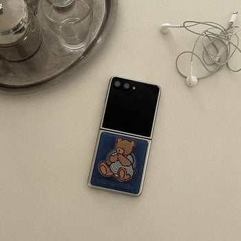 Teddy in Denim Galaxy MagSafe Z-Flip Fold 8 Silver Bumper Phone Case