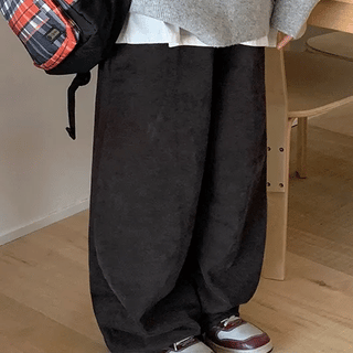 Hardney Embroidered Wide Fleece Pants