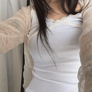 One Lace Sleeveless
