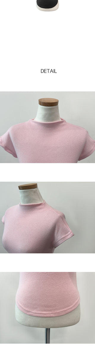 Half-neck T-shirt