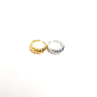 Twisted Bold Ring