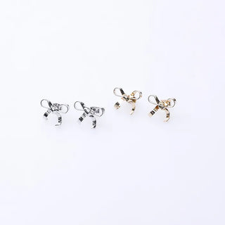 Tiny Ribbon Earrings