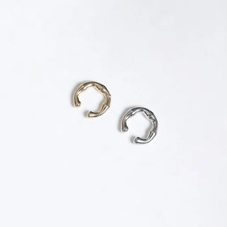 Wave ear cuff