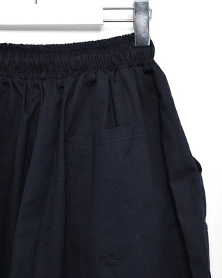 Round Tuck Wide Pants