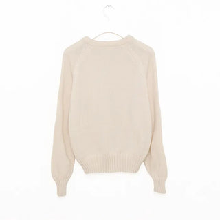 V-neck raglan shoulder wide rib sweater