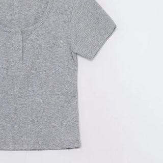Button-down U-neck short-sleeved T-shirt