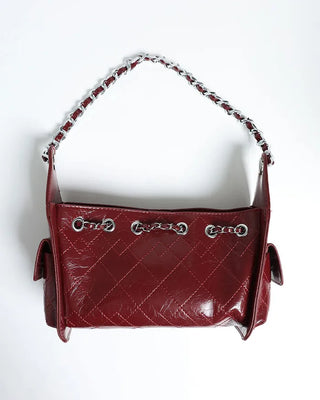 Square chain shoulder bag