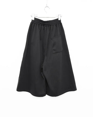 (Unisex) Bermuda-style pleated sweatpants