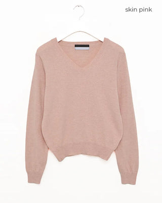 Simple V-neck knit
