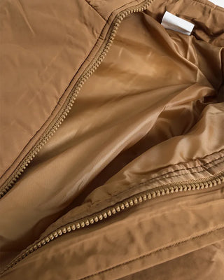Monotone down jacket