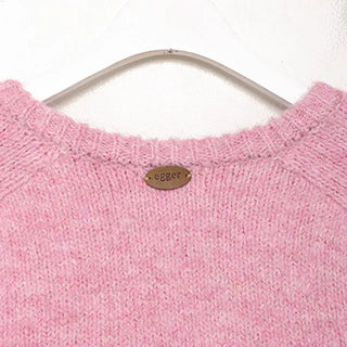 Wool back tag detail V-neck oversized knit