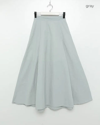 Two-pleated long skirt