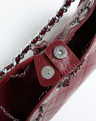 Square chain shoulder bag