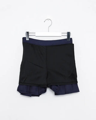 Simple pleated mini skirt