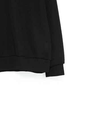 Two-button collar shirt