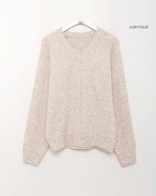 Loose-fit V-neck knit