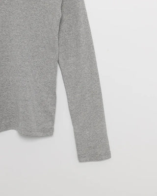 Round simple long-sleeved T-shirt