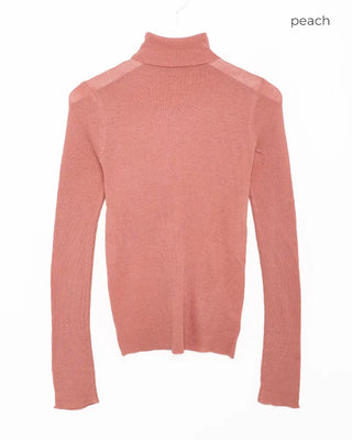 Colored turtleneck knit