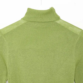 Colored turtleneck knit