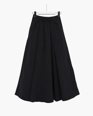 Two-pleated long skirt