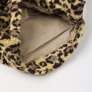 Pattern Point Boa Shoulder Bag
