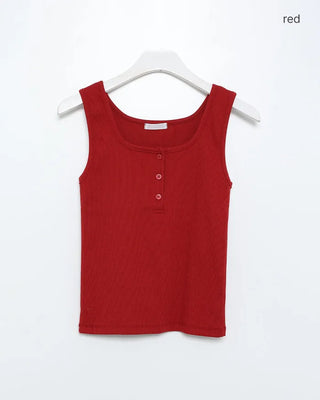 Button-up simple sleeveless top