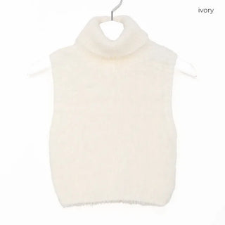 Turtleneck sleeveless fur knit