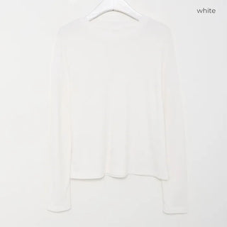 Soft basic long-sleeved T-shirt