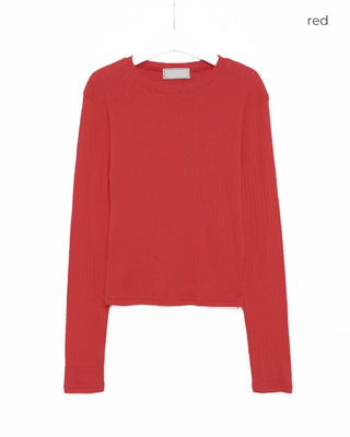 Round perforated long-sleeved T-shirt