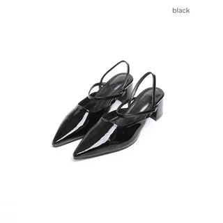 Pointed-toe strap heels