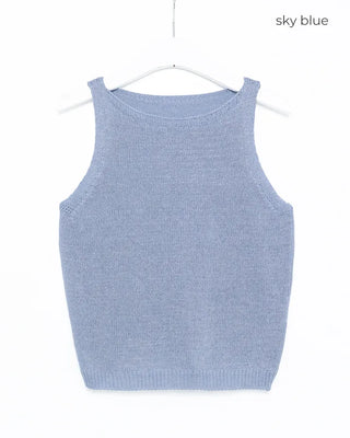 Boat neck sleeveless knit