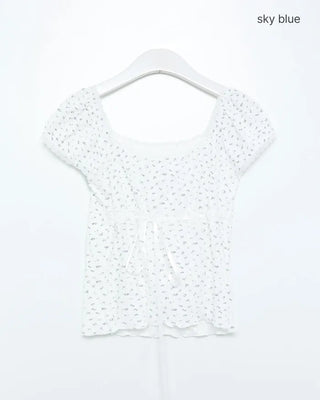 Scalloped Point Flower T-shirt