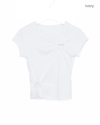 Heart-punched half-sleeve T-shirt