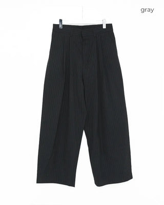 (Unisex) Pinstripe Two-Pleat Loose Slacks
