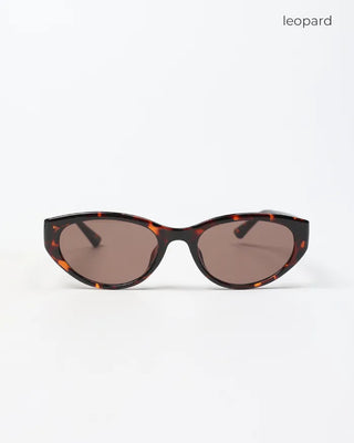 Oval frame sunglasses