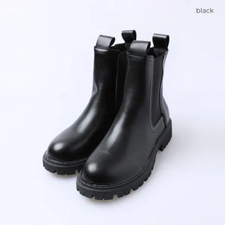 Basic Chelsea Boots
