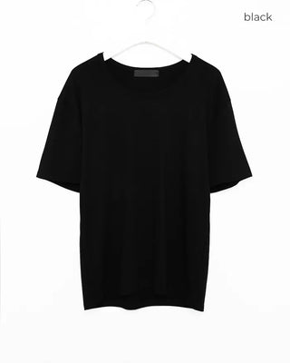 U-neck simple short-sleeved T-shirt