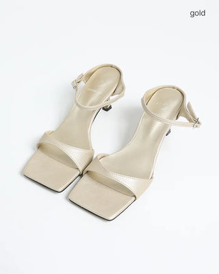 Square-line high heels