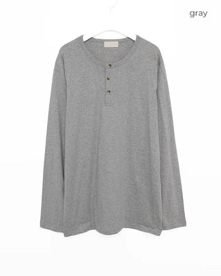 Buttoned long-sleeved T-shirt